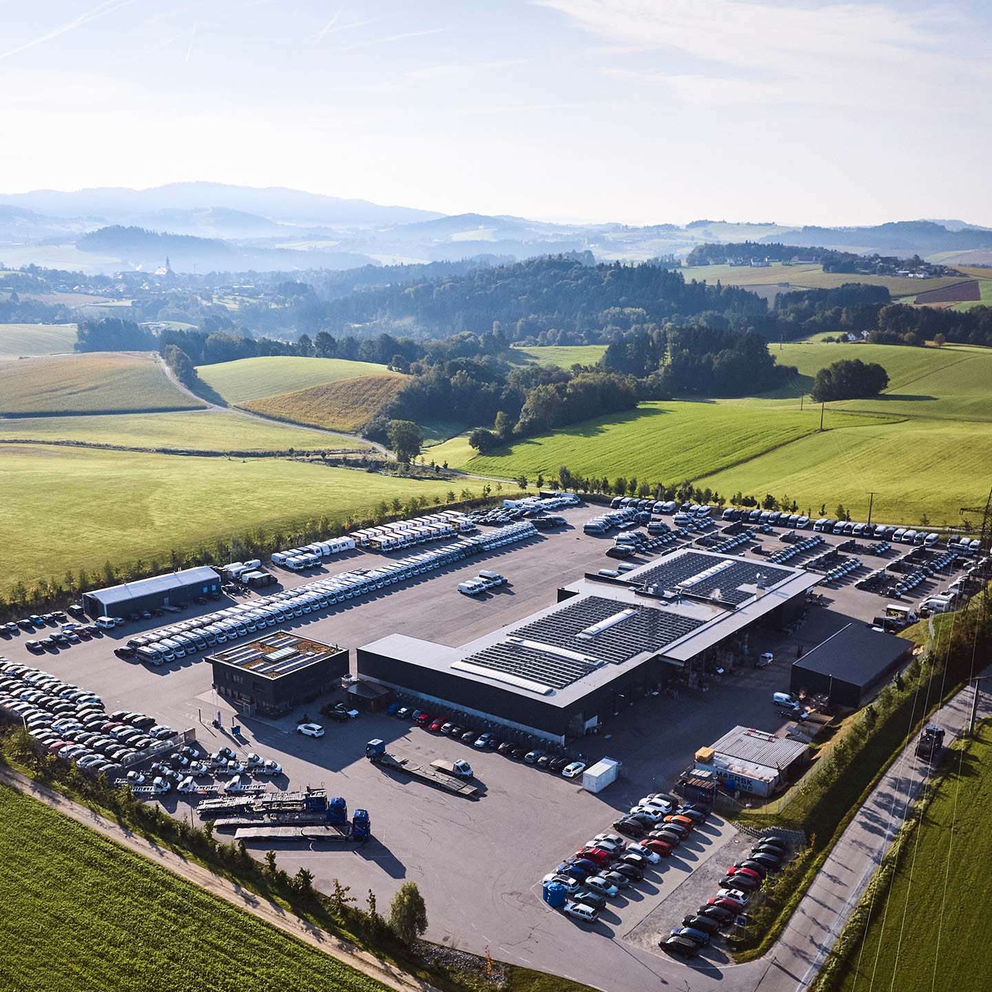 Drohnenaufnahme vom Firmengelände der ASB Group in Röhrnbach
