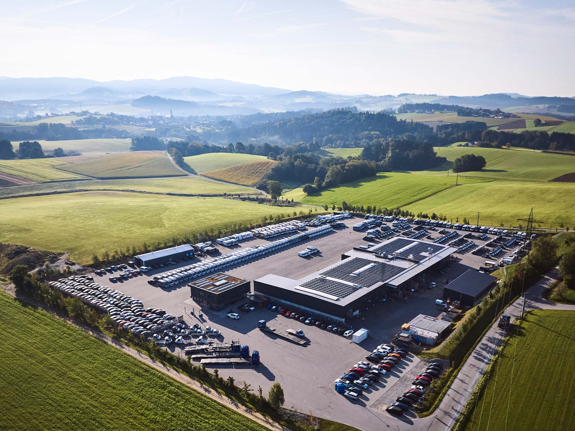 Drohnenaufnahme vom Firmengelände der ASB Group in Röhrnbach