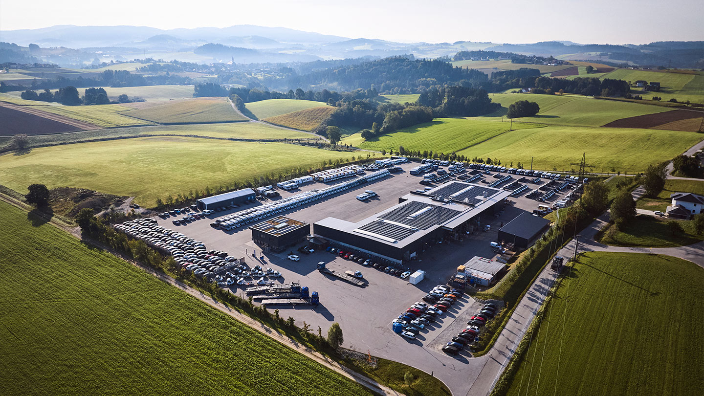 Drohnenaufnahme vom Firmengelände der ASB Group in Röhrnbach